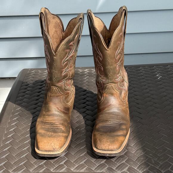 Ariat Shoes - Ariat Hybrid StretchFit Western Boots Womens sz 9B. Tough boots, well broken in